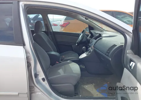 2011 Nissan Sentra 2.0Sl z USA, uszkodzony, nr VIN 3N1AB6AP2BL611640